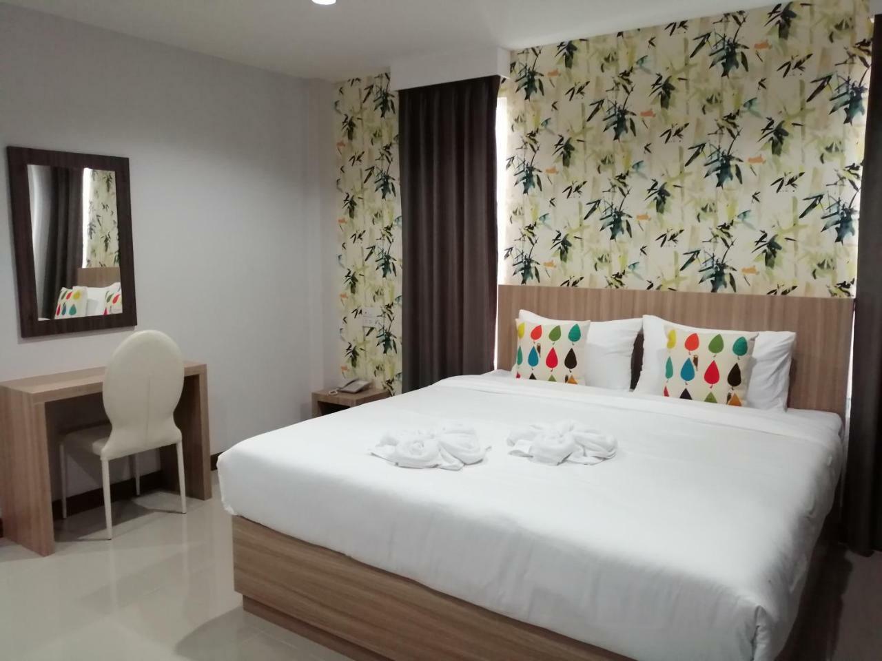 The Like Hotel Udon Thani Extérieur photo