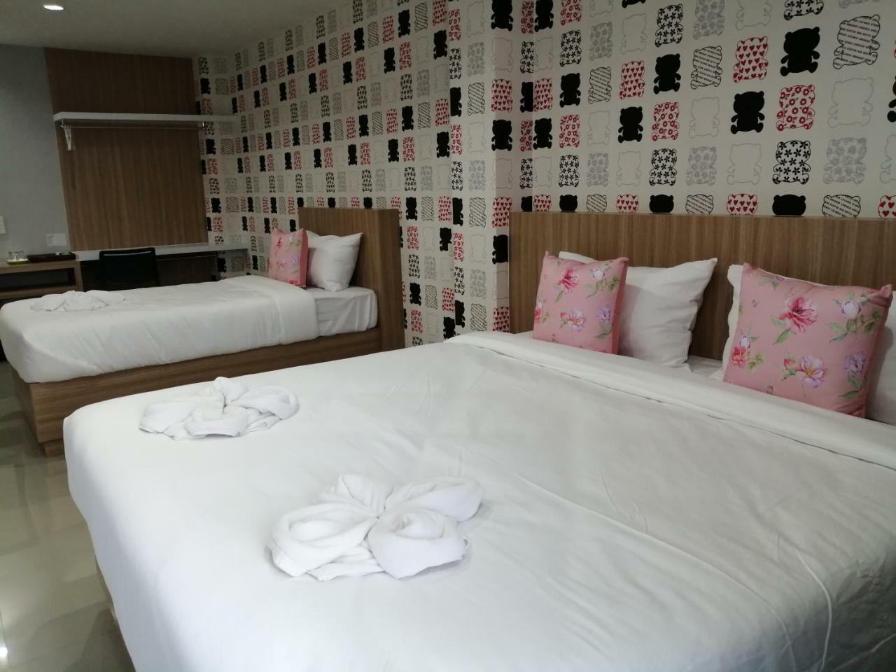 The Like Hotel Udon Thani Extérieur photo